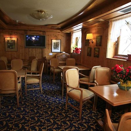 Alpen Hotel Vidi Мадона ди Кампильо Екстериор снимка