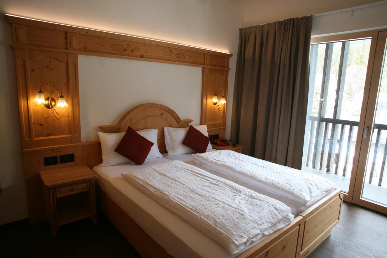 Alpen Hotel Vidi Мадона ди Кампильо Екстериор снимка