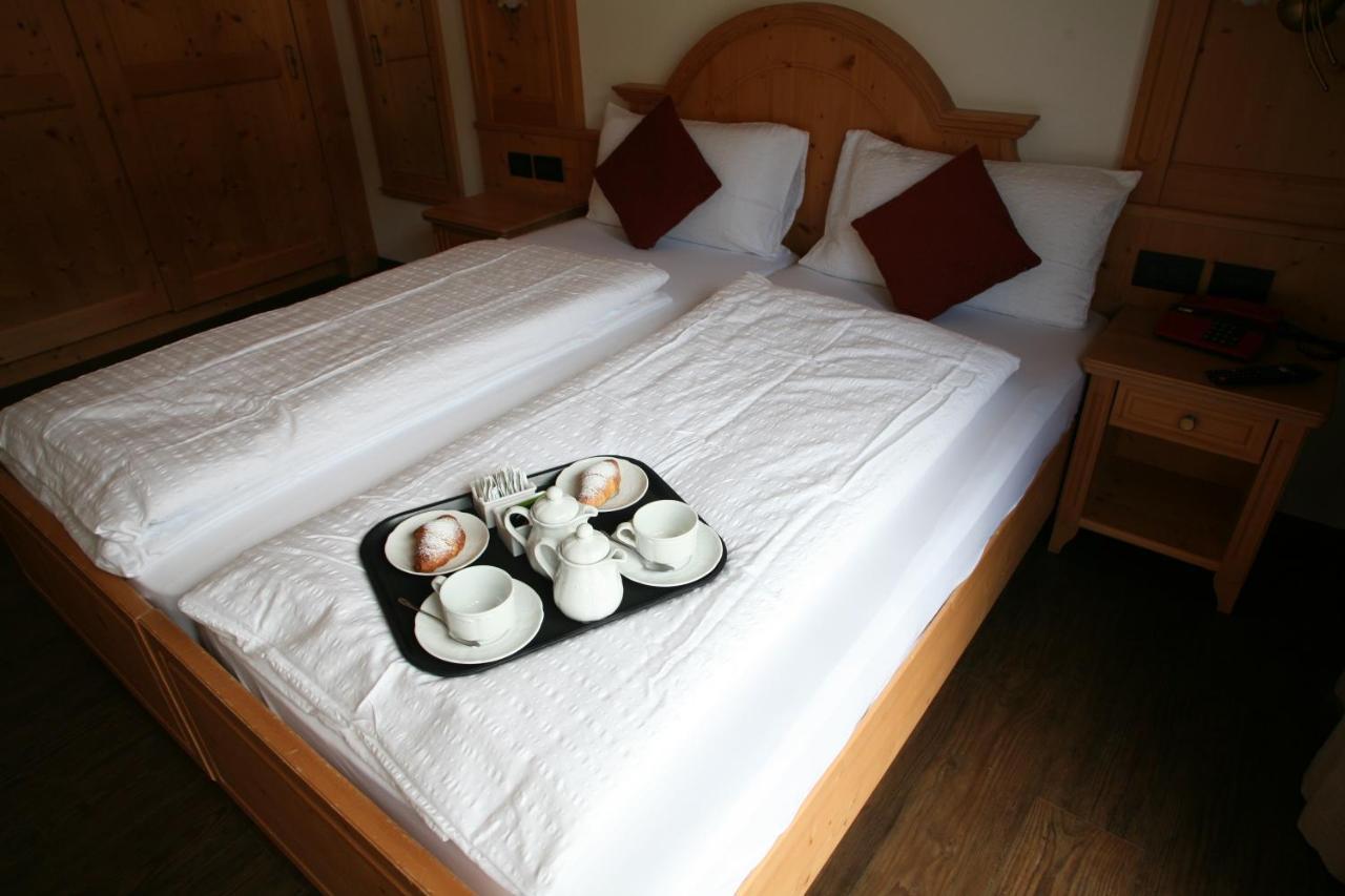 Alpen Hotel Vidi Мадона ди Кампильо Екстериор снимка