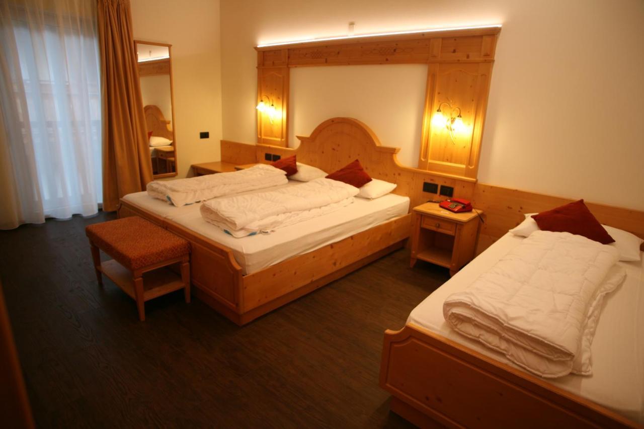 Alpen Hotel Vidi Мадона ди Кампильо Екстериор снимка