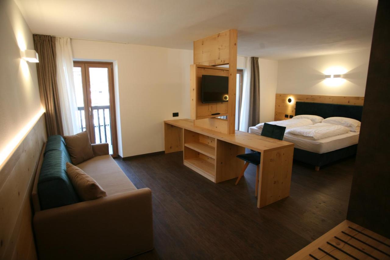 Alpen Hotel Vidi Мадона ди Кампильо Екстериор снимка