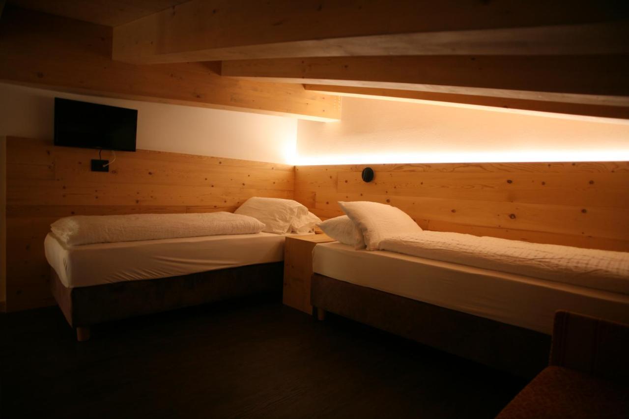 Alpen Hotel Vidi Мадона ди Кампильо Екстериор снимка
