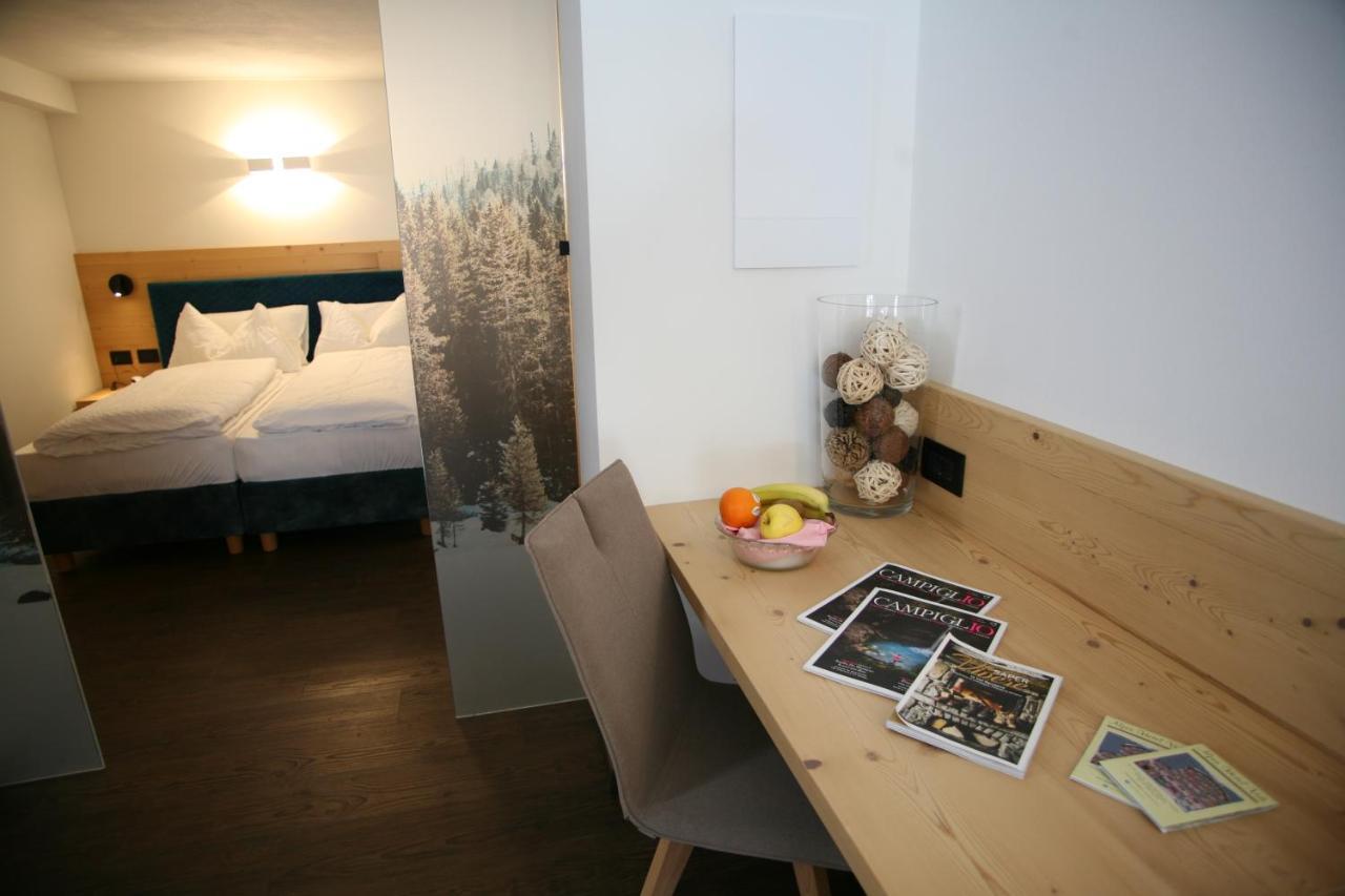Alpen Hotel Vidi Мадона ди Кампильо Екстериор снимка