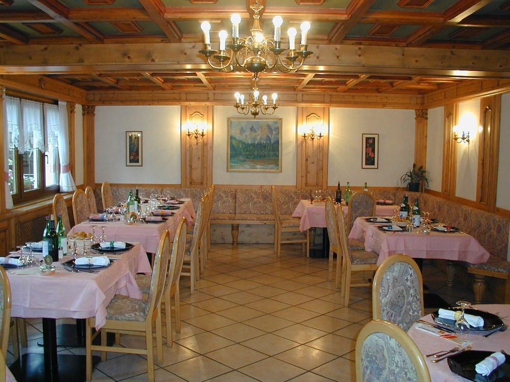 Alpen Hotel Vidi Мадона ди Кампильо Екстериор снимка